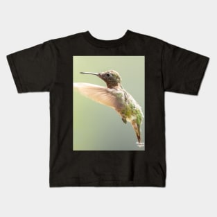 Ruby-throated Hummingbird in flight Kids T-Shirt